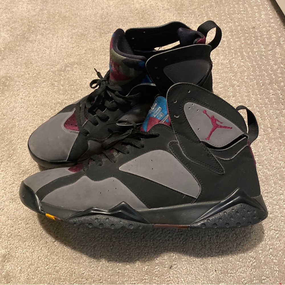 Preloved Jordan VII Bordeaux 2015 size 12